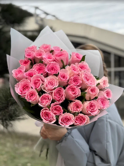 Букет из 35 роз Мандала 60см