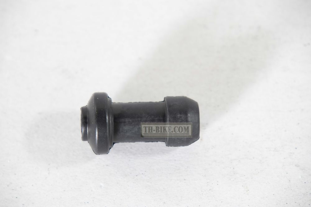 45132-166-016. BOOT, PIN BUSH (NISSIN)