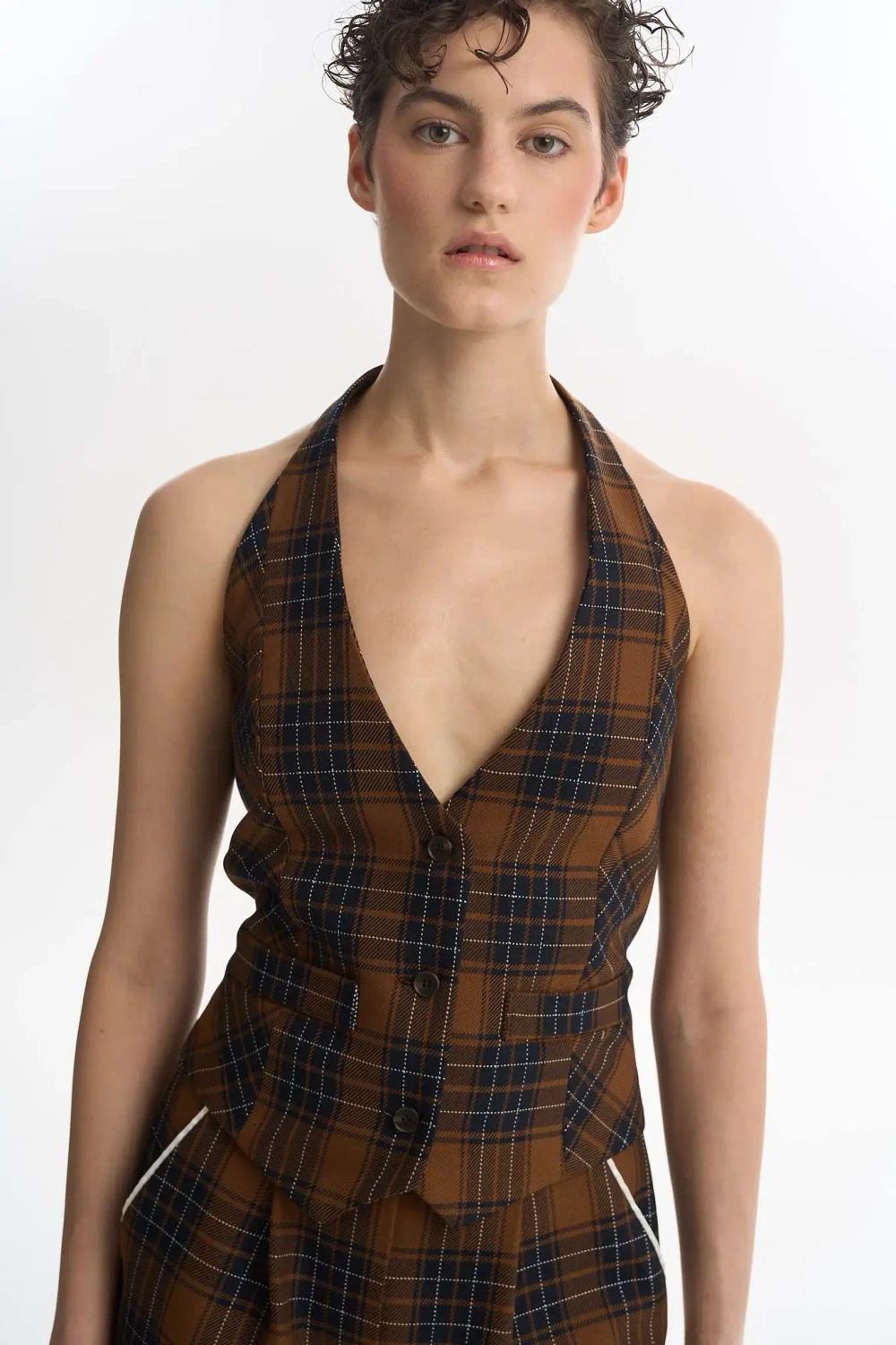 Жилет с открытой спиной в клетку тартан