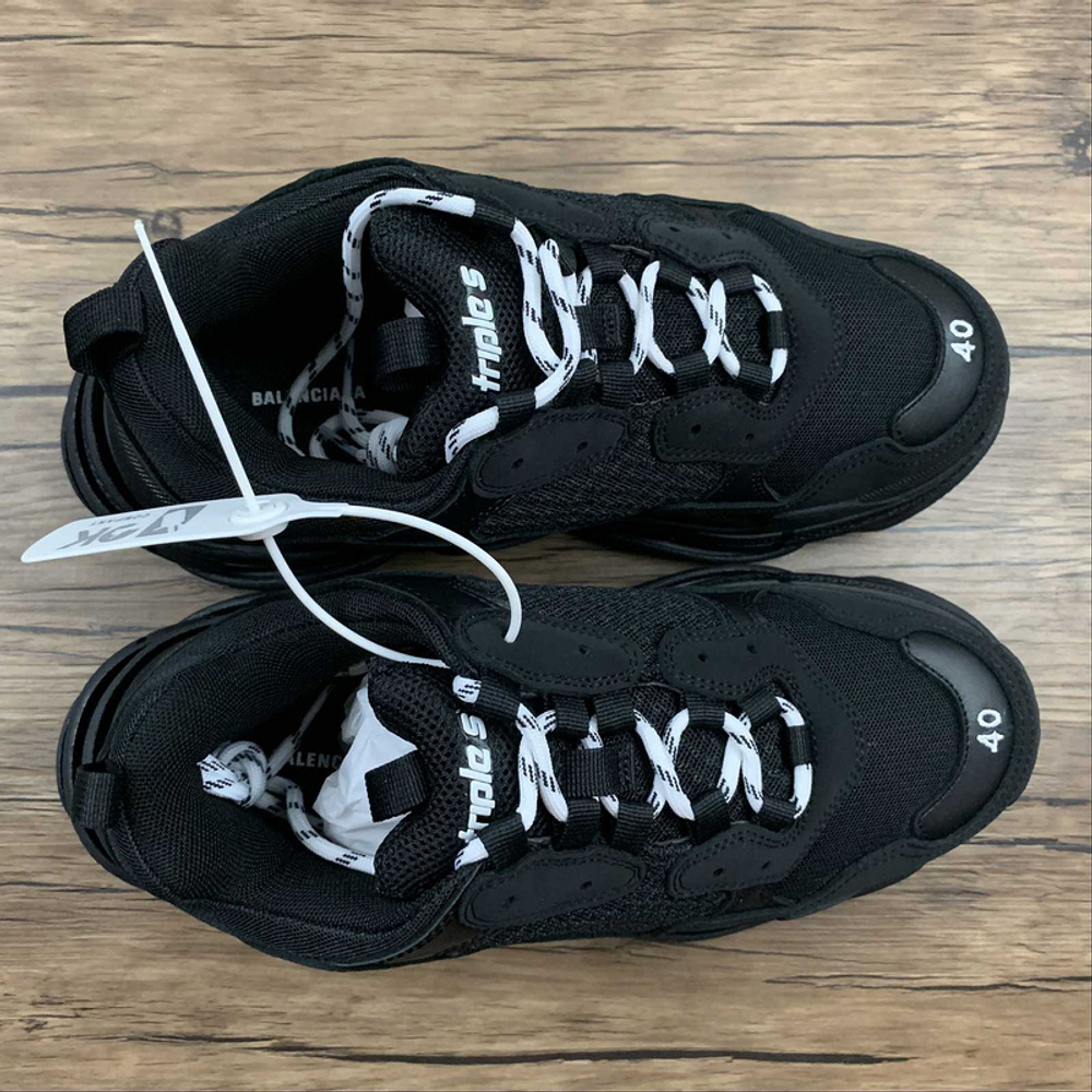 Fake black balenciaga triple s deals
