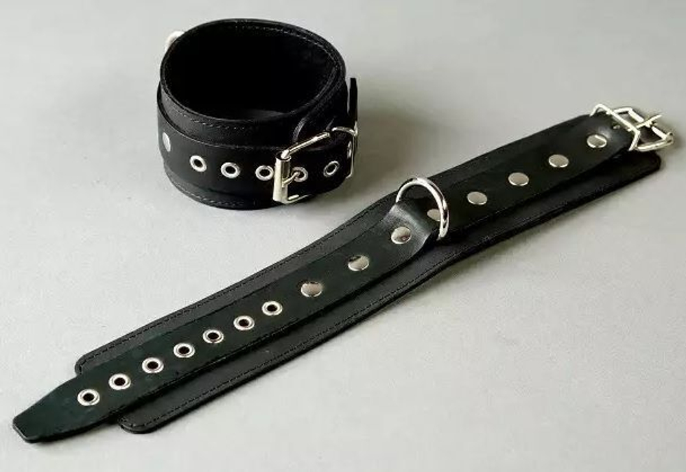 Чёрные узкие поножи из кожи (Цвет: черный)