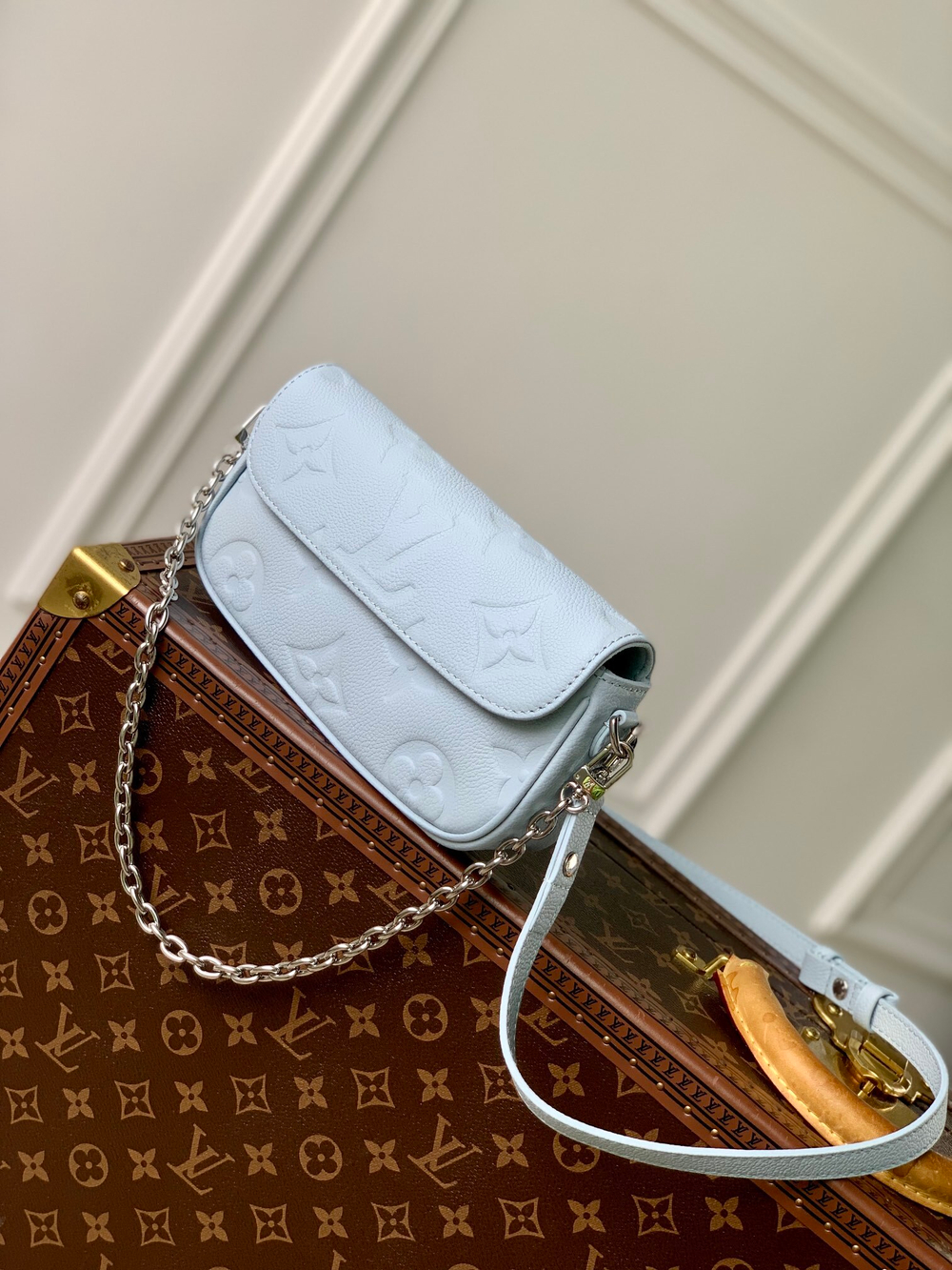 Louis Vuitton Ivy Wallet On Chain Bag
