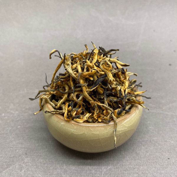 Лао Шу Цзинь Я Ма Тай