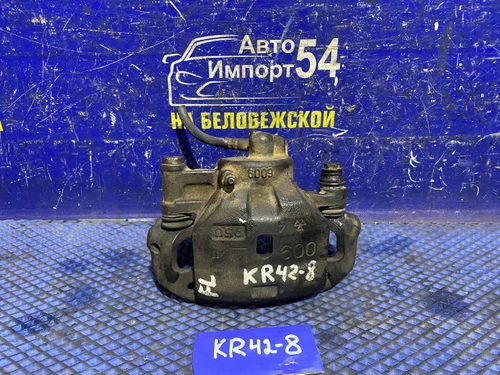 Суппорт тормозной передний левый TOYOTA LITEACE 1999