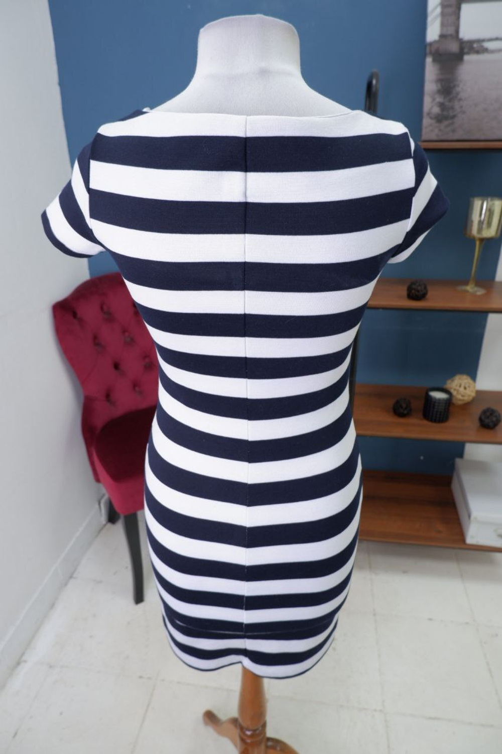 Платье Oodji в полоску 44 размер