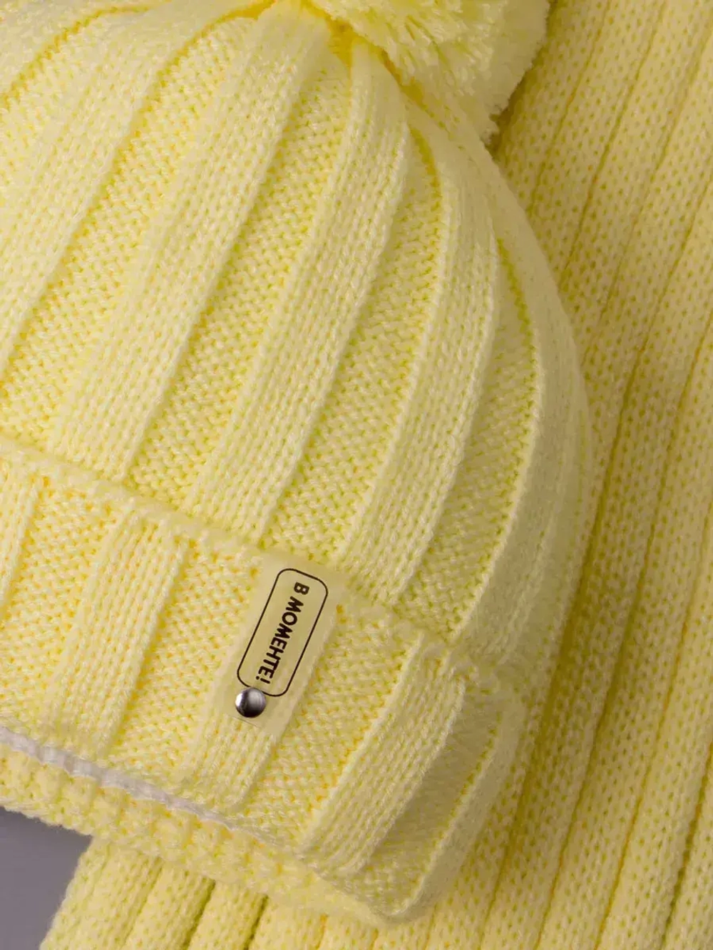 Шапка детская осенняя и шарф