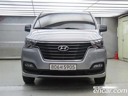 Hyundai The New Grand Starex Van 3-х местный (05.2020)