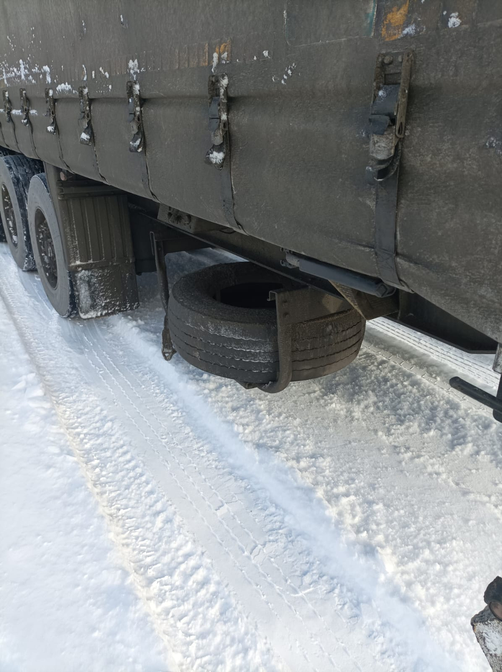 HASTRAILER HASLINER Полуприцеп шторный 3 оси 06