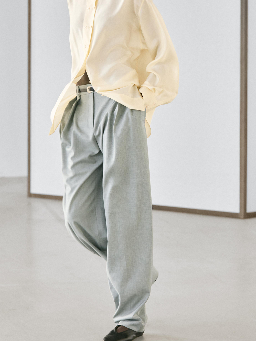 Massimo Dutti Свободные брюки с вытачками, сине-серый