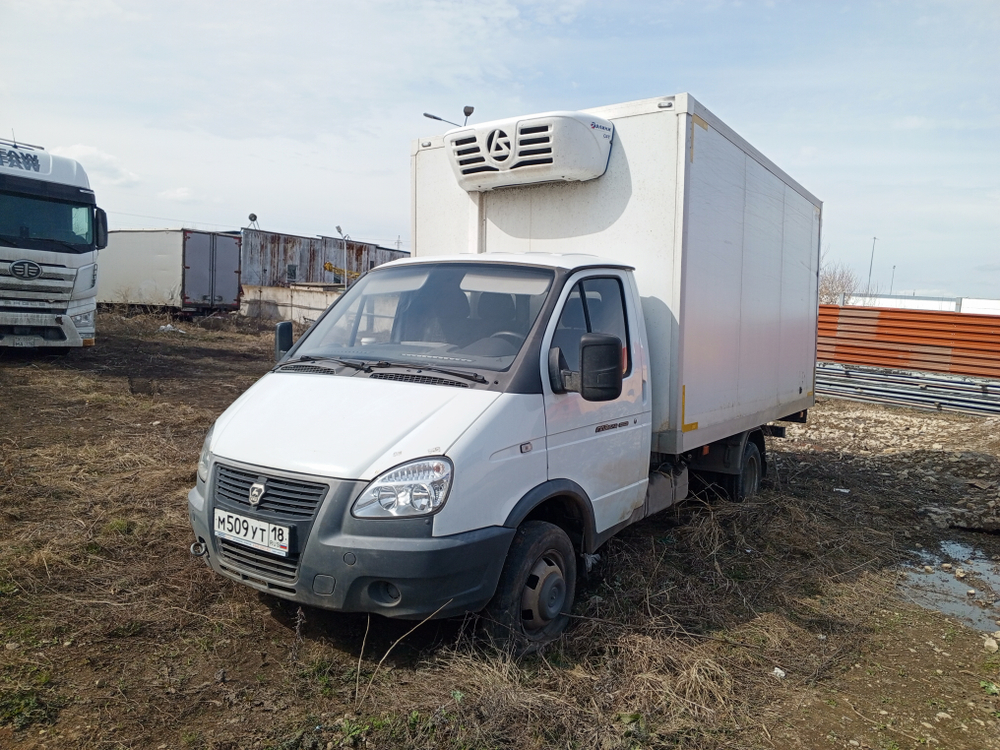 GAZ GAZELLE BUSINESS Изотермический/рефрижератор 3009А3 (Рефрижератор, Бензиновый, 2,7 л, 107 л.с.)