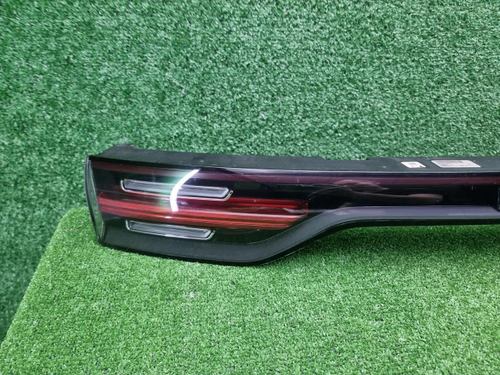 Фонарь крышки багажника Porsche Cayenne 3 (17-23)