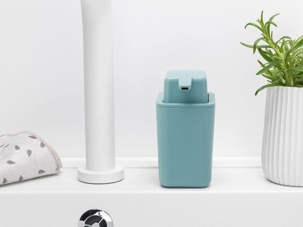 Диспенсер для жидкого мыла 0.25л Brabantia Sink Side голубой