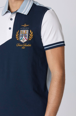 Футболка с воротом поло