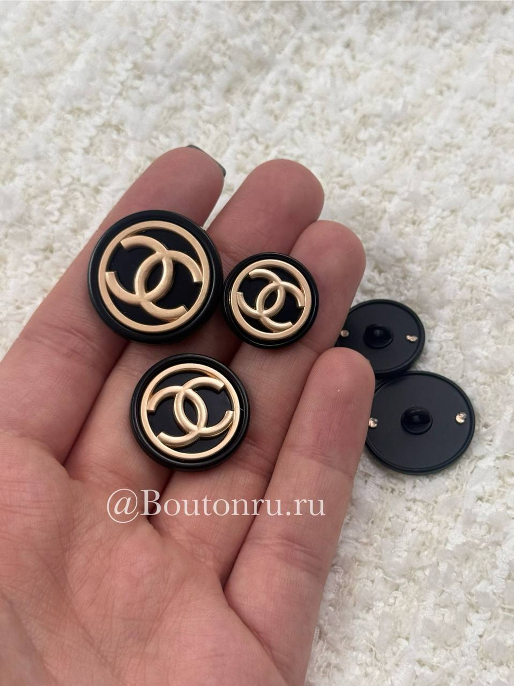 Пуговицы Шан. Черные Классика золото