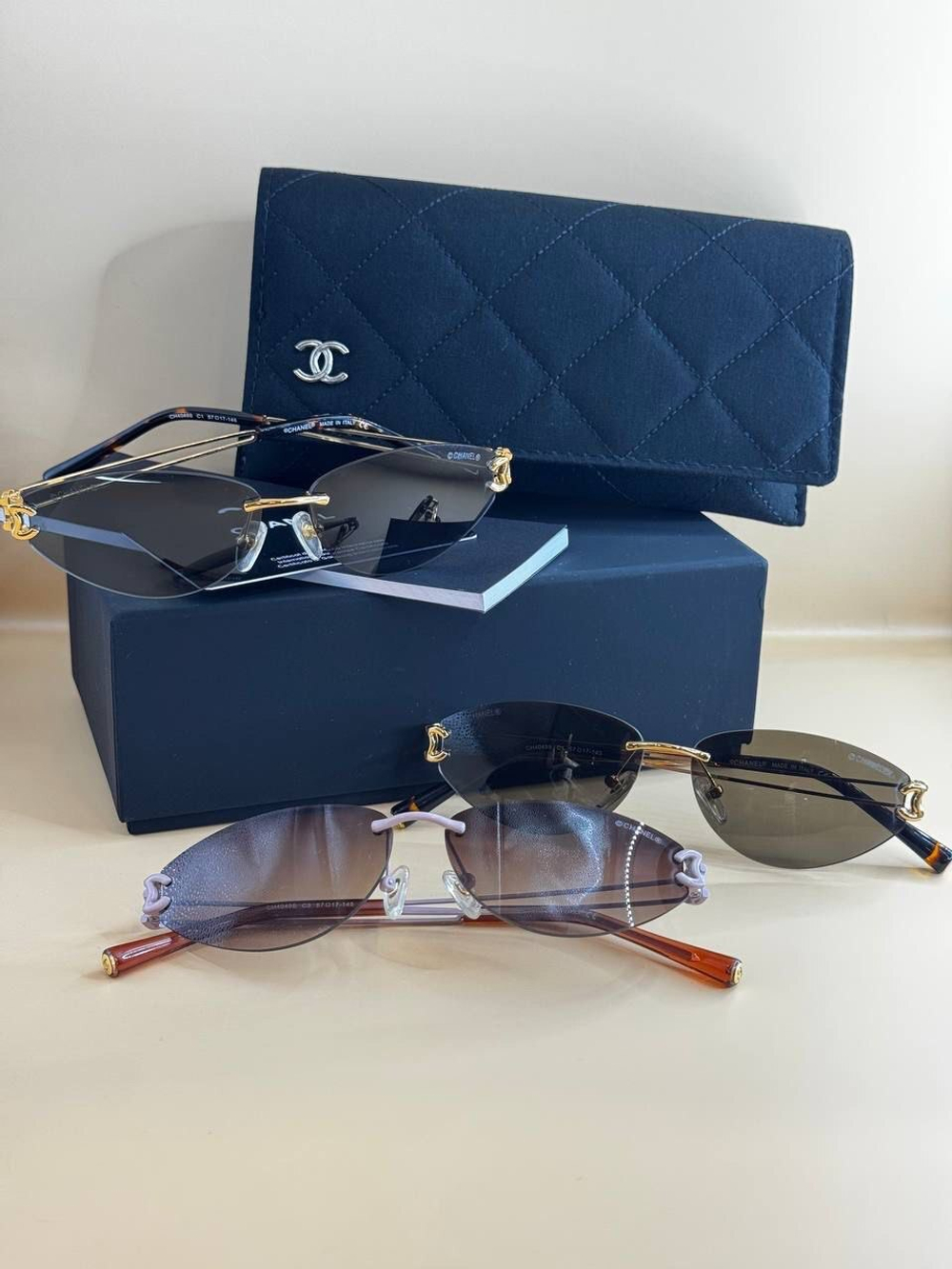 Солнцезащитные очки CHANEL