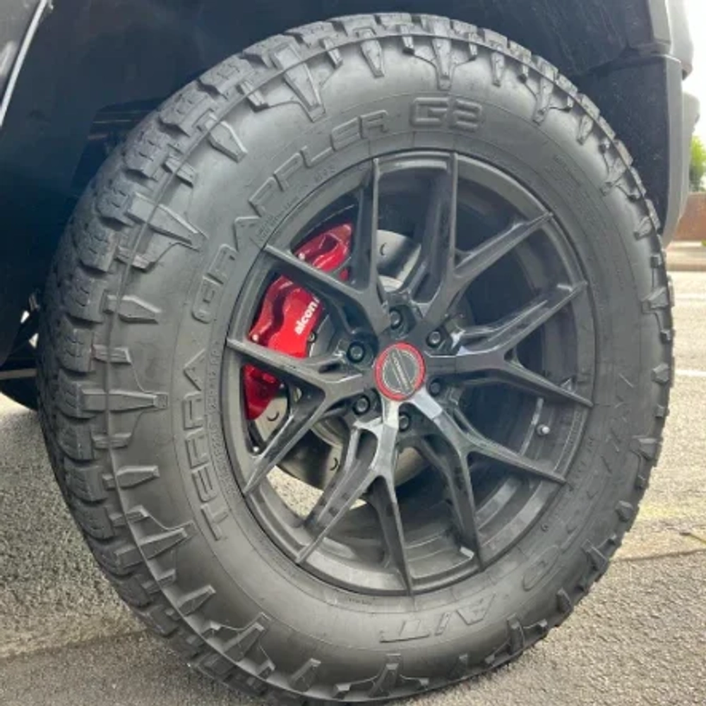 Комплект усиленных передних тормозов (BBC) для R18 колес RAM TRX 2021+ РАМ