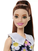 Кукла Барби Игра с модой Fashionistas HBV19