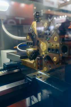 Токарный станок с ЧПУ B-Power CAK6150/1000 7.5 WP1