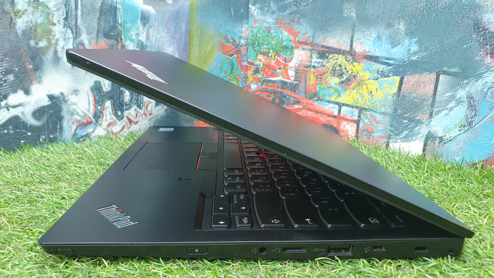 Ультрабук Lenovo i3-8/4 Gb/FHD покупка/продажа