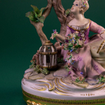 Винтаж: Фарфоровая мануфактура Carpie / Capodimonte «Девушка в саду»