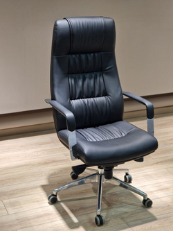 Кресло офисное 2367 582045 Black color LEATHER