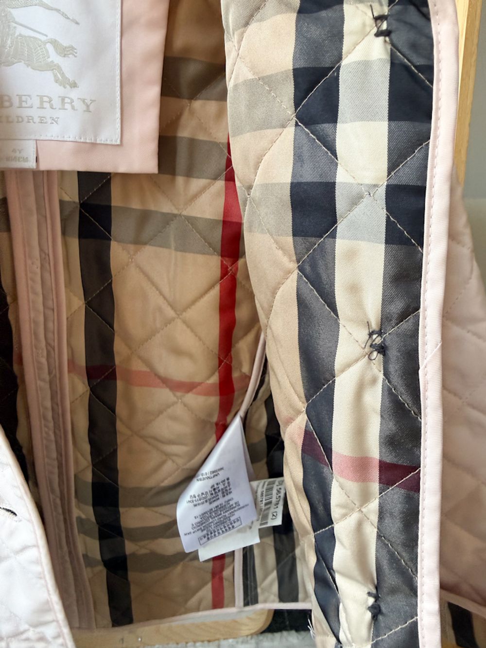 Стёганая куртка Burberry, 104
