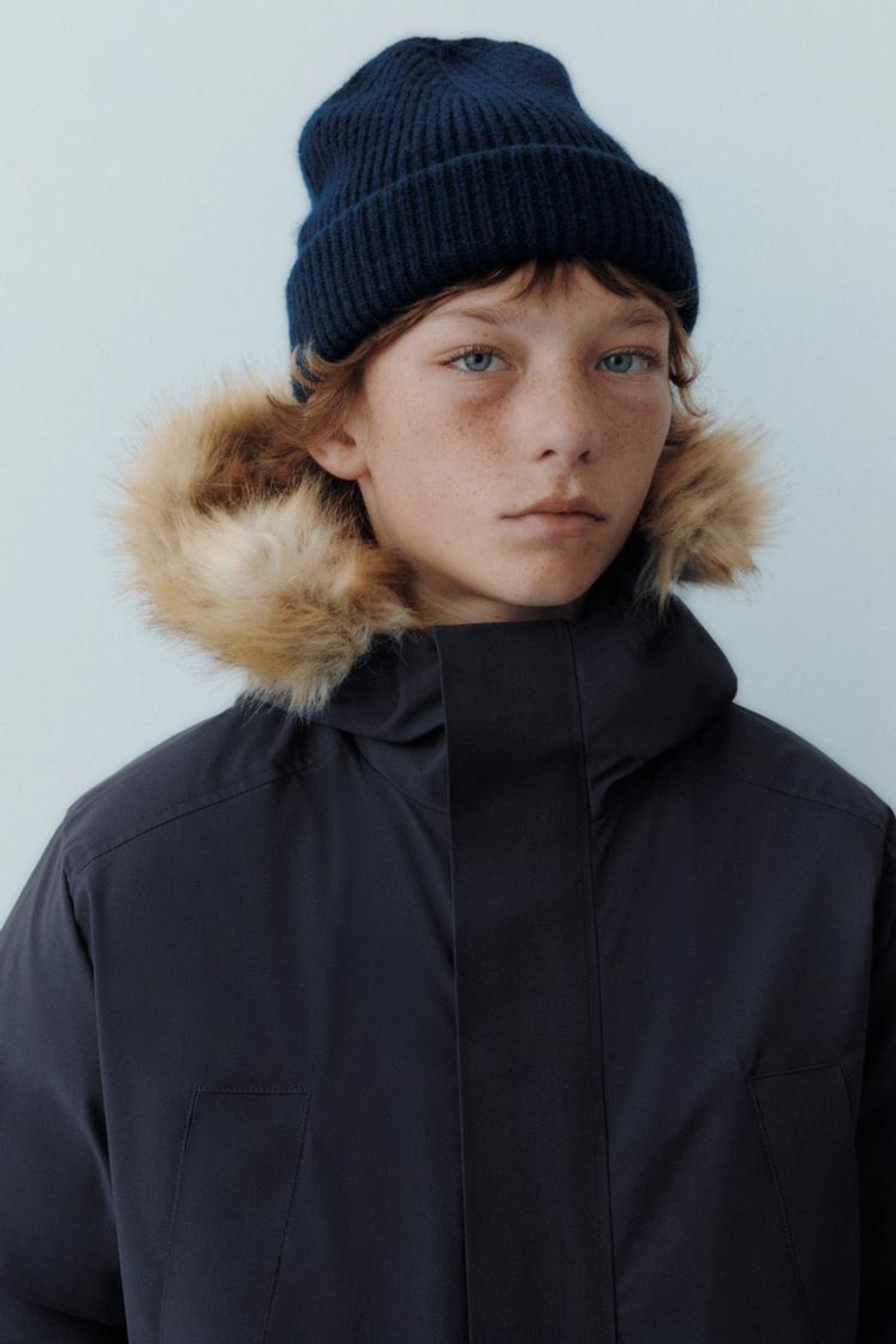 ZARA ПУХОВК С КАПЮШОНОМ, СВИНЦОВЫЙ