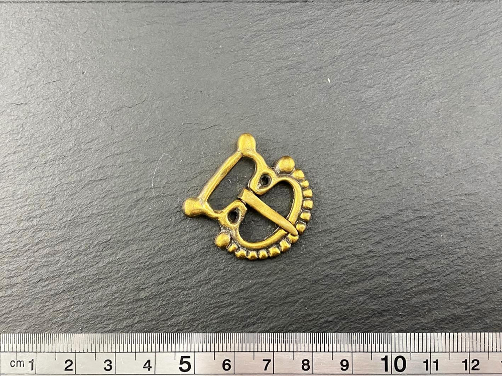 Пряжка. Бирка, 10 век.