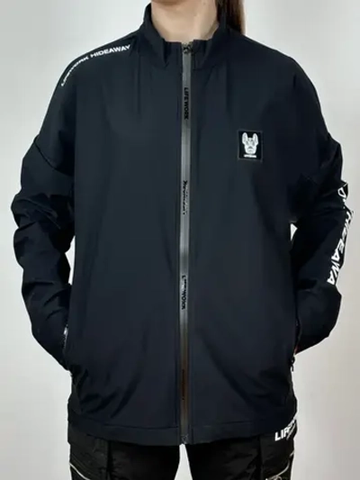 Куртка на молнии