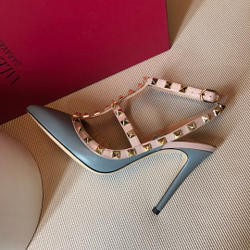 Valentino Rockstud Pumps 10 cm
