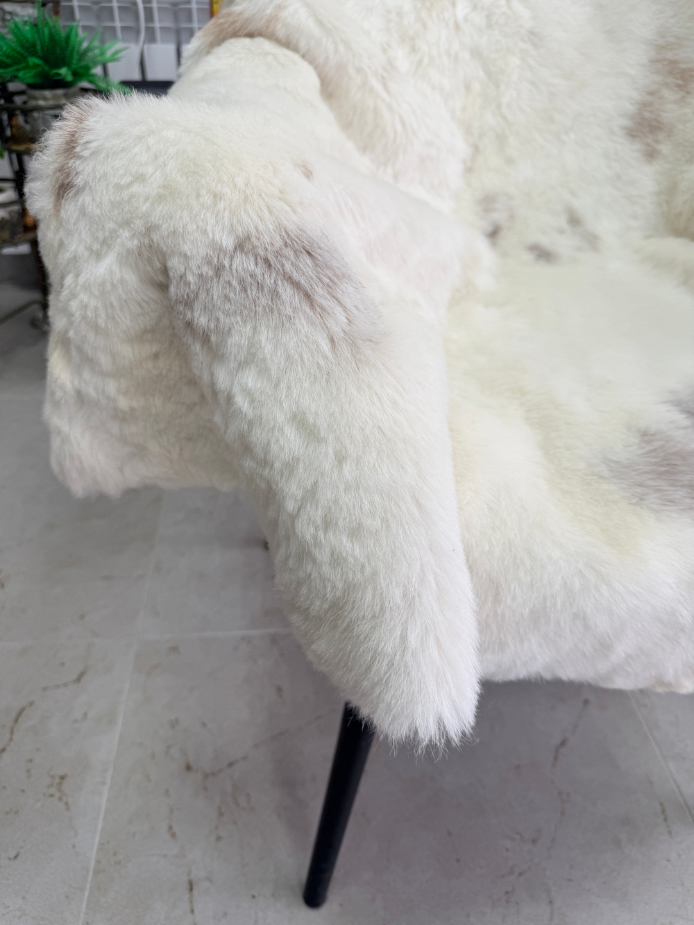 Шкура коврик меховой прикроватный овчина, 100х65 см.