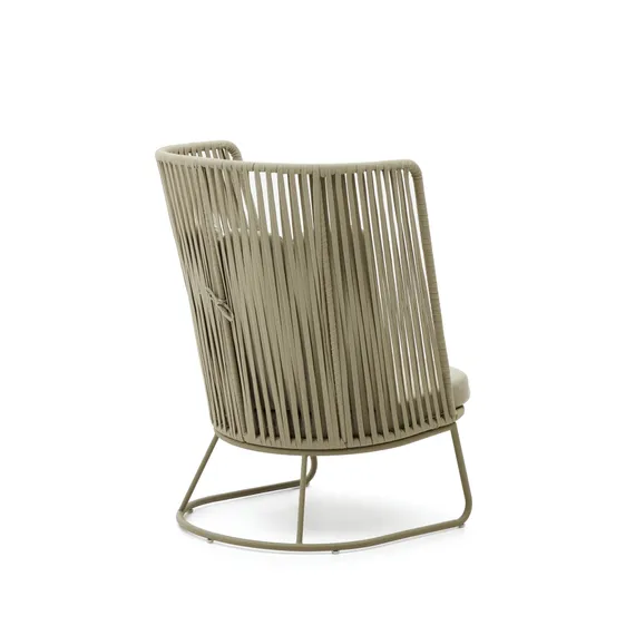 Уличное плетеное кресло Saconca с высокой спинкой