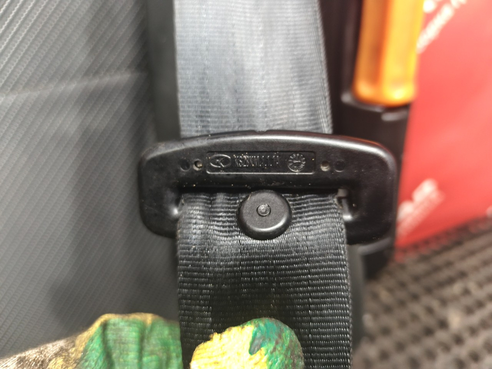 Сиденье переднее левое