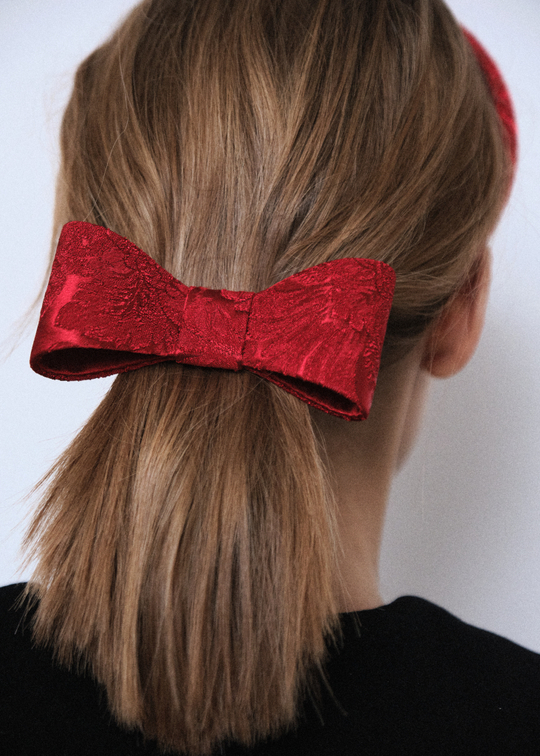 Бант-бабочка из красного жаккарда