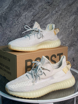 Кроссовки Adidas