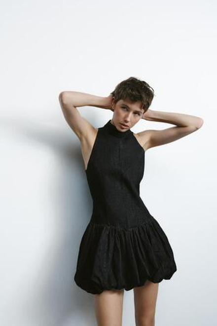 ZARA ДЖИНСОВОЕ ПЛАТЬЕ-БАЛЛОН TRF, АНТРАЦИТОВО-СЕРЫЙ