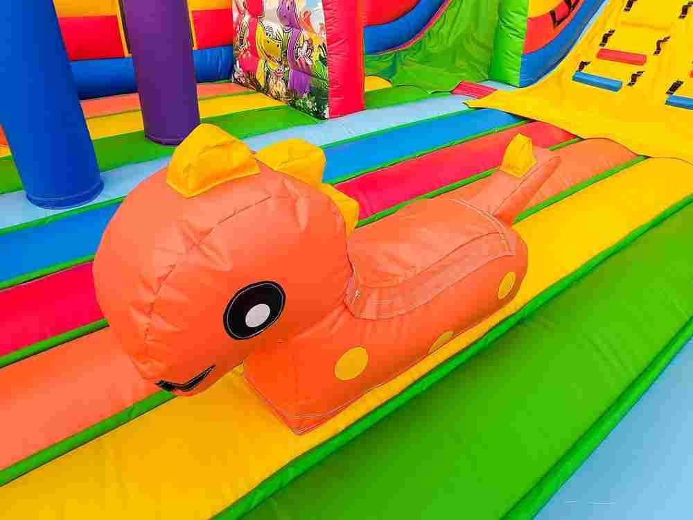 Коммерческий надувной батут «Дракончики», 16x11x8.5