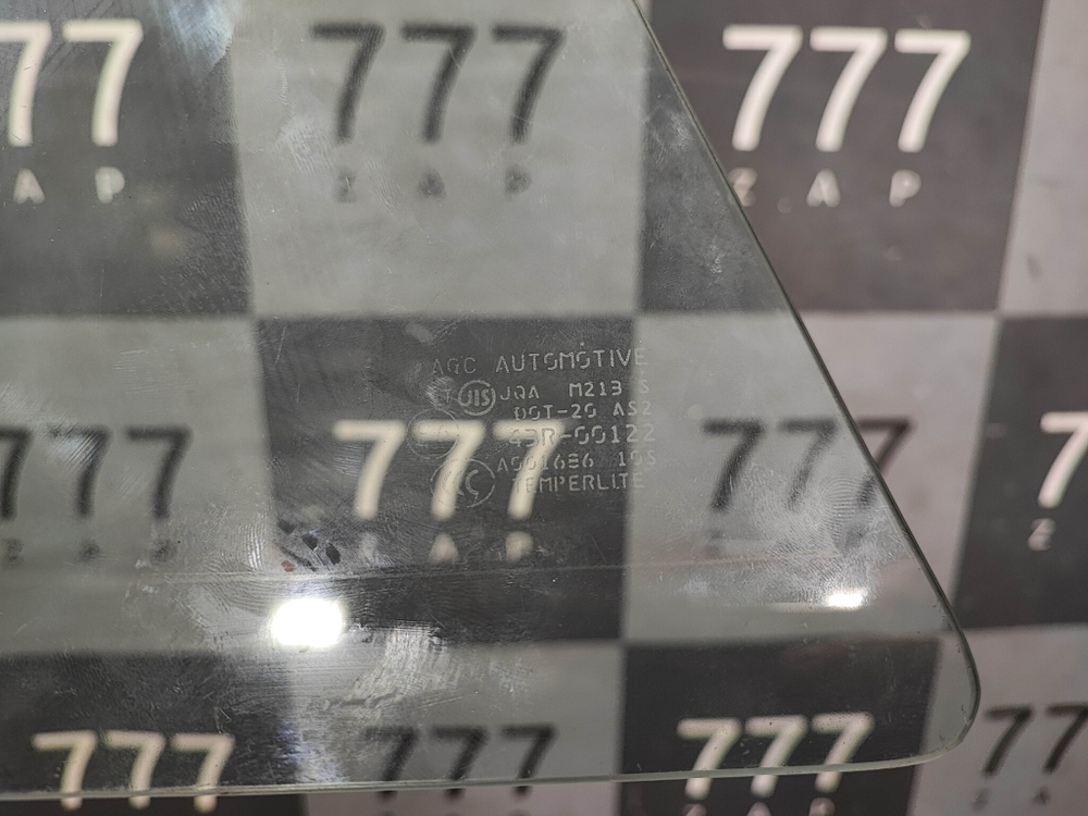 Стекло двери задней правой Suzuki Grand Vitara 2 (JT) 05-15 Б/У Оригинал 8455165J00