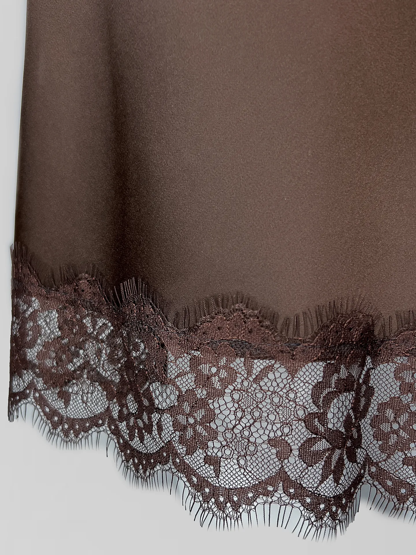 Юбка TREND ICON 312 удлиненная на резинке с кружевом снизу