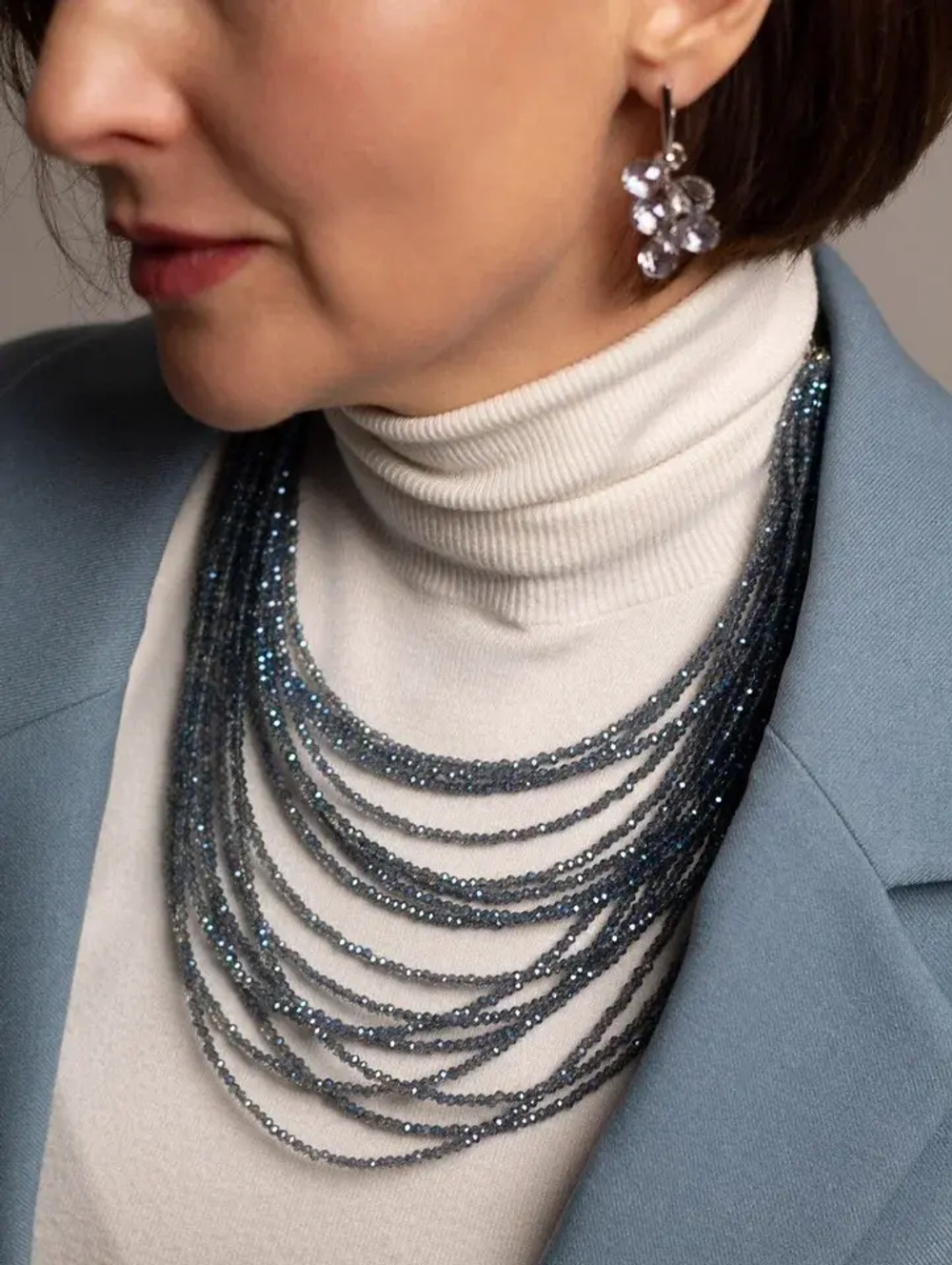 Колье каскад "Венеция, оттенок Лондон блу, венец.стекло, натур.кожа