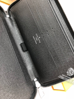 Портмоне Louis Vuitton Zippy