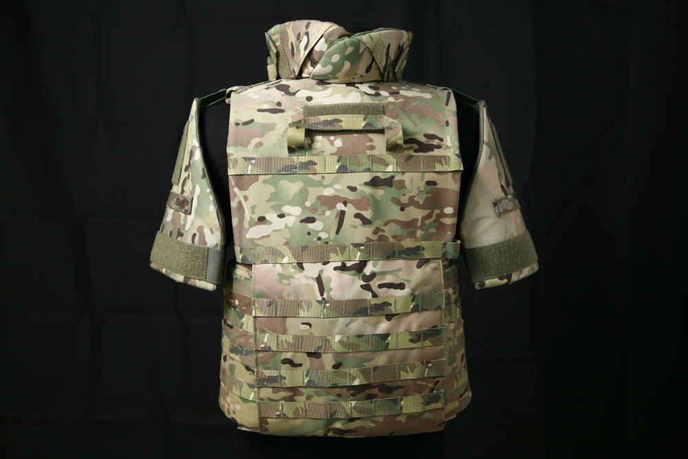 Жилет М2 + плечи + защитные вставки СВМПЭ Бр1, С2