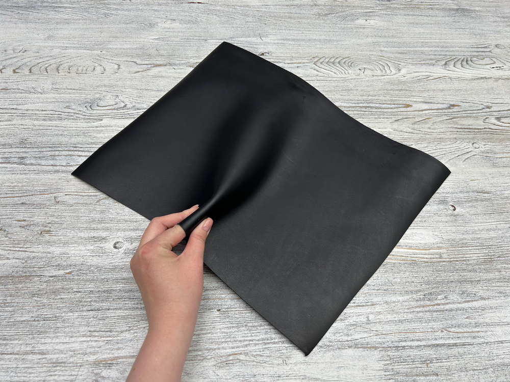 Боулинг цв. Черный / Toro Boolwing Nero, 1,6-1,8 мм, ПАНЕЛИ