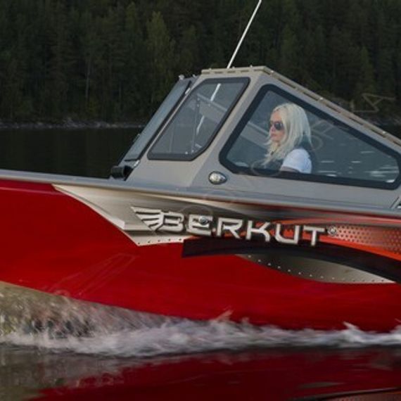 Катер Berkut L-TwinConsole (Standart)