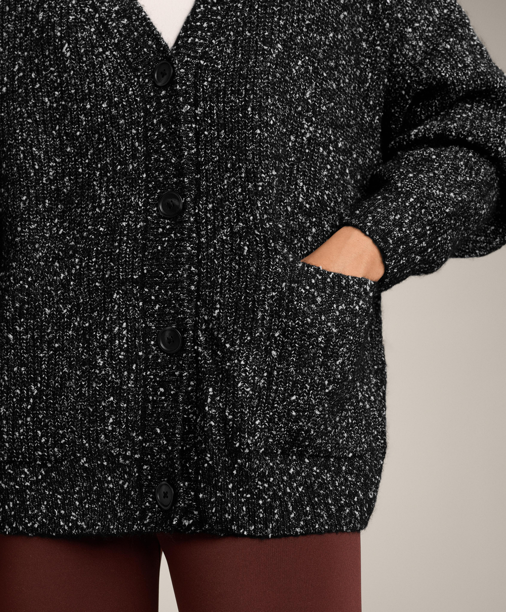 Oysho Кардиган с V-образным вырезом из непсов и 27% шерсти, черный