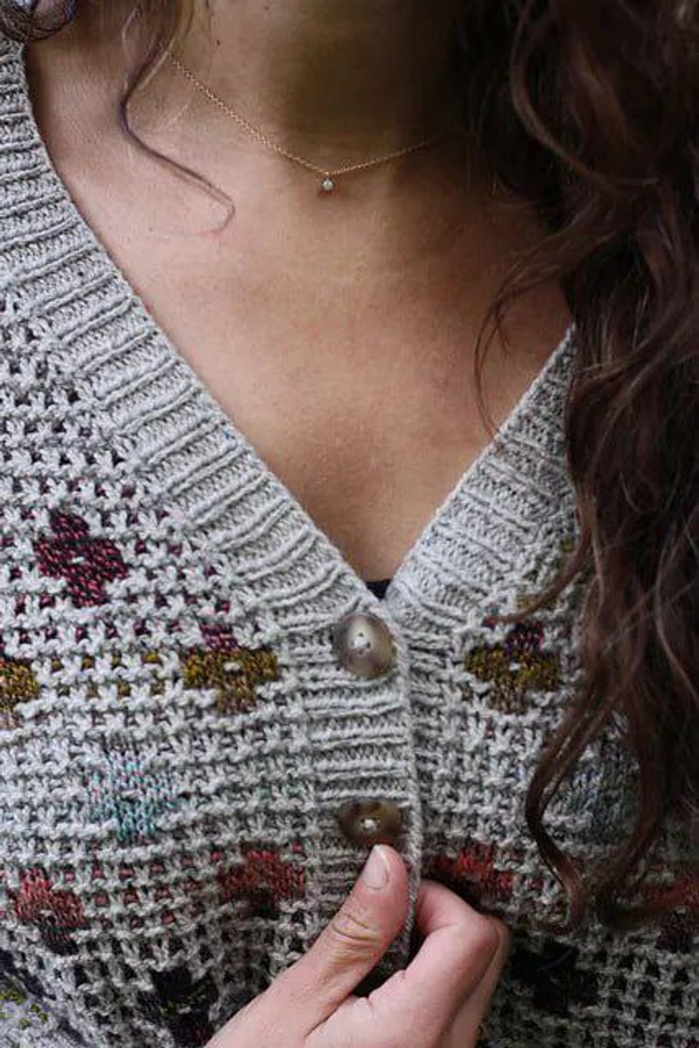 Описание по вязанию кардигана спицами "Savory"