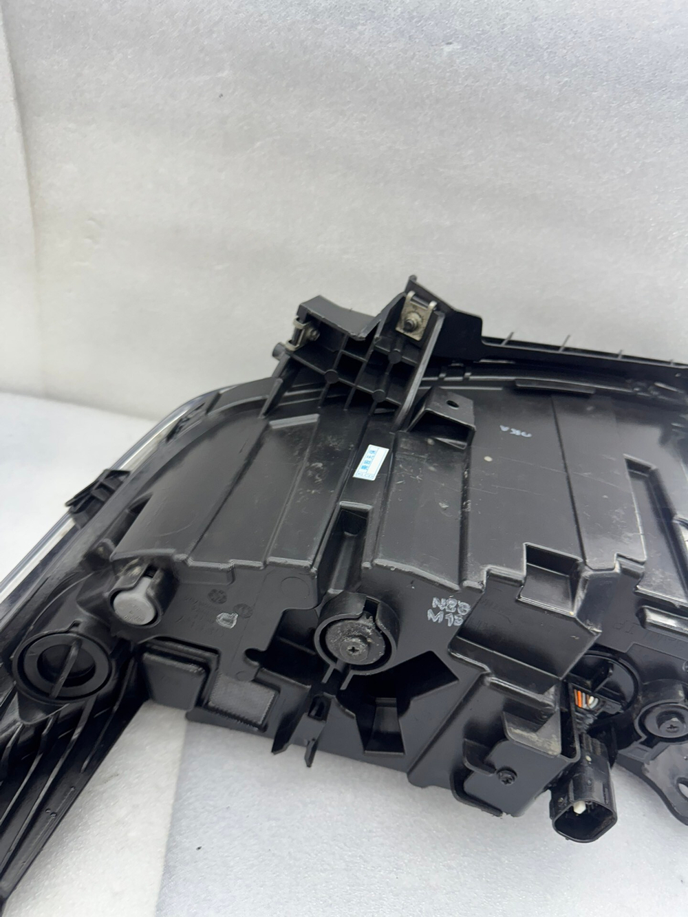 Фара передняя LED Geely Geometry A (левая/правая), оригинал,