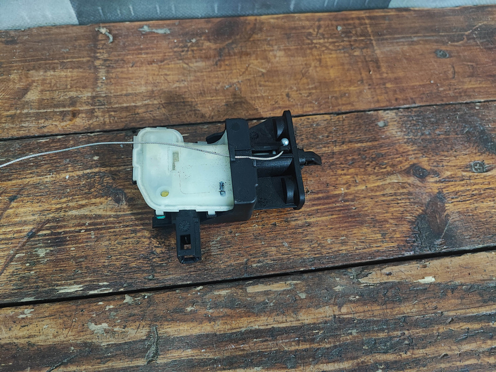 Привод Активатор лючка бензобака GAC GS8 1 16-23 Б/У Оригинал 5640010CAD0000