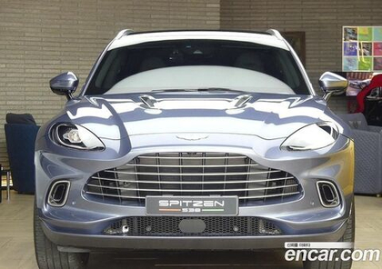 Aston Martin DBX 4.0 V8 (12.2021)