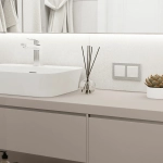 Розетка с заземлением и шторками c крышкой IP44 (белый матовый) W1171261